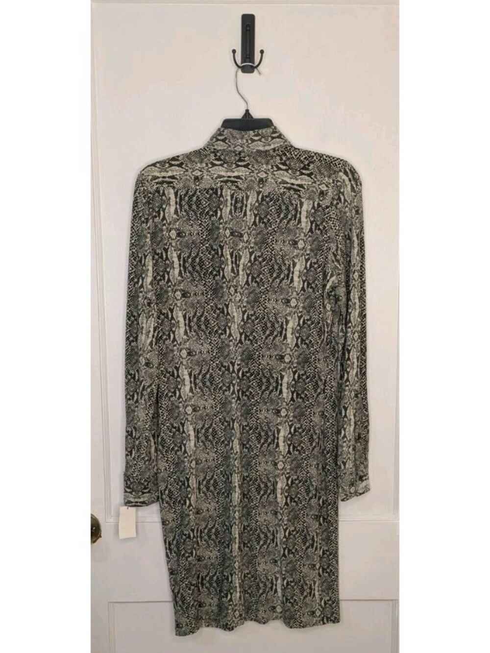 NWT Norma Kamali Snakeskin Print Button Down Stretchy Shirt Dress Size Small - Picture 2 of 6